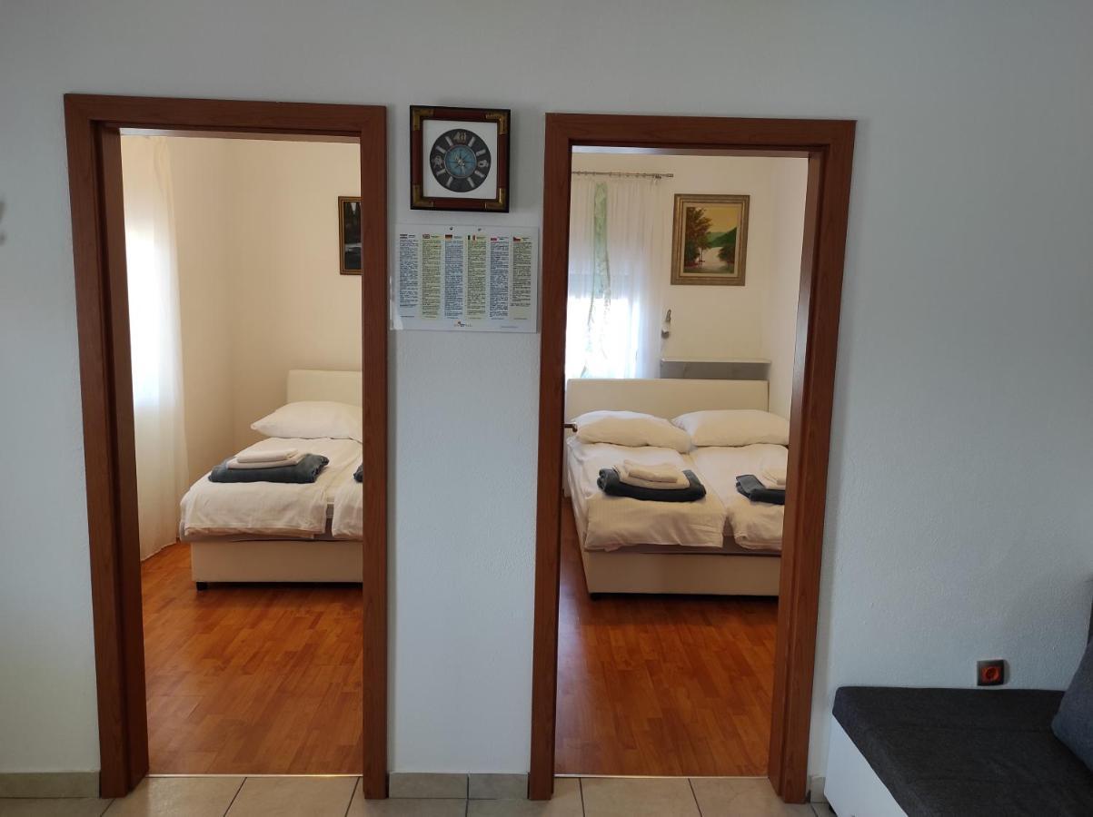 Apartment Joy II ชิเบนิก ภายนอก รูปภาพ